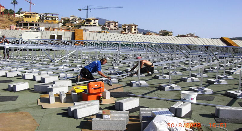 Montage der UK einer Solaranlage